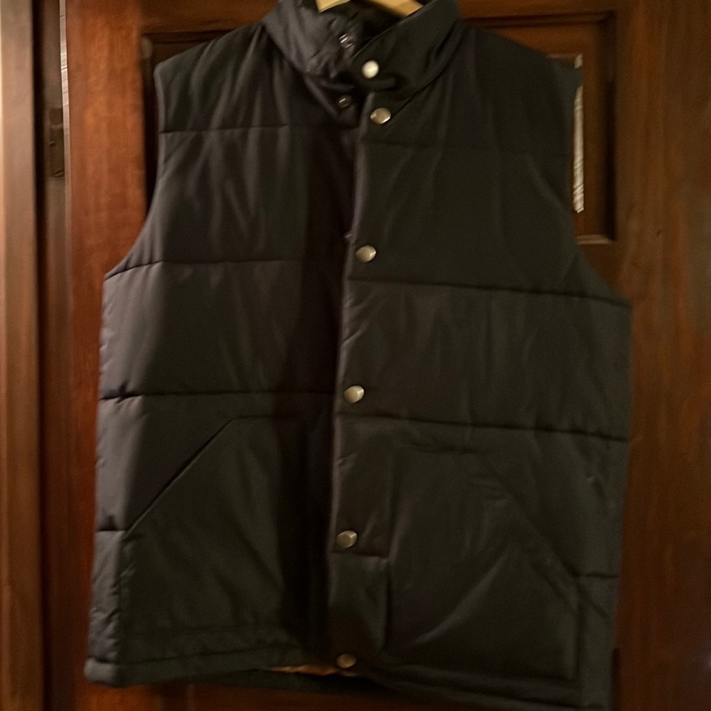 Lands End Men’s Black Puffer Vest